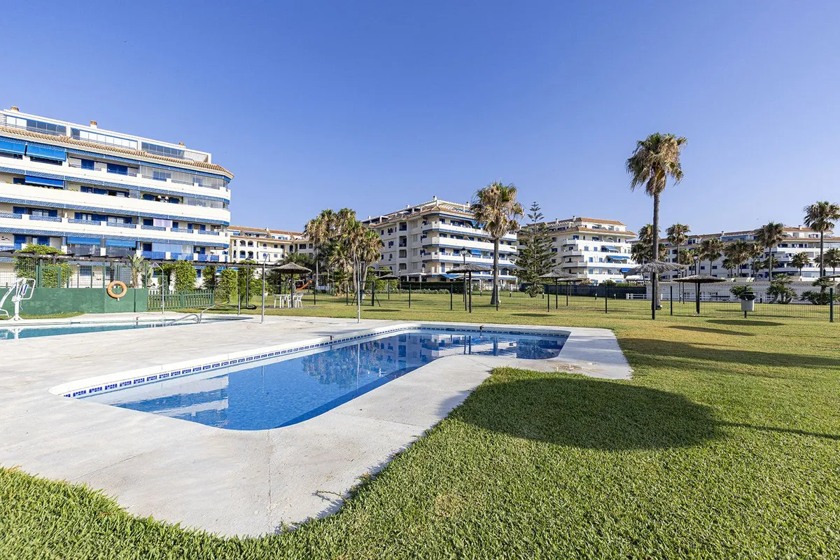 040ba64c-7d24-4026-825b-5a14ab43cf94