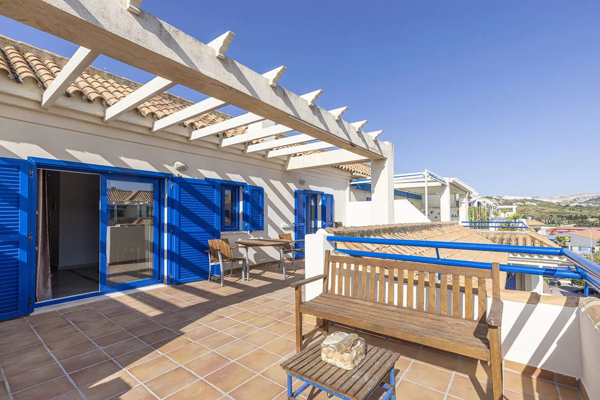 f5d85a5c-0bf9-44cc-abac-8f4db5d96cc1