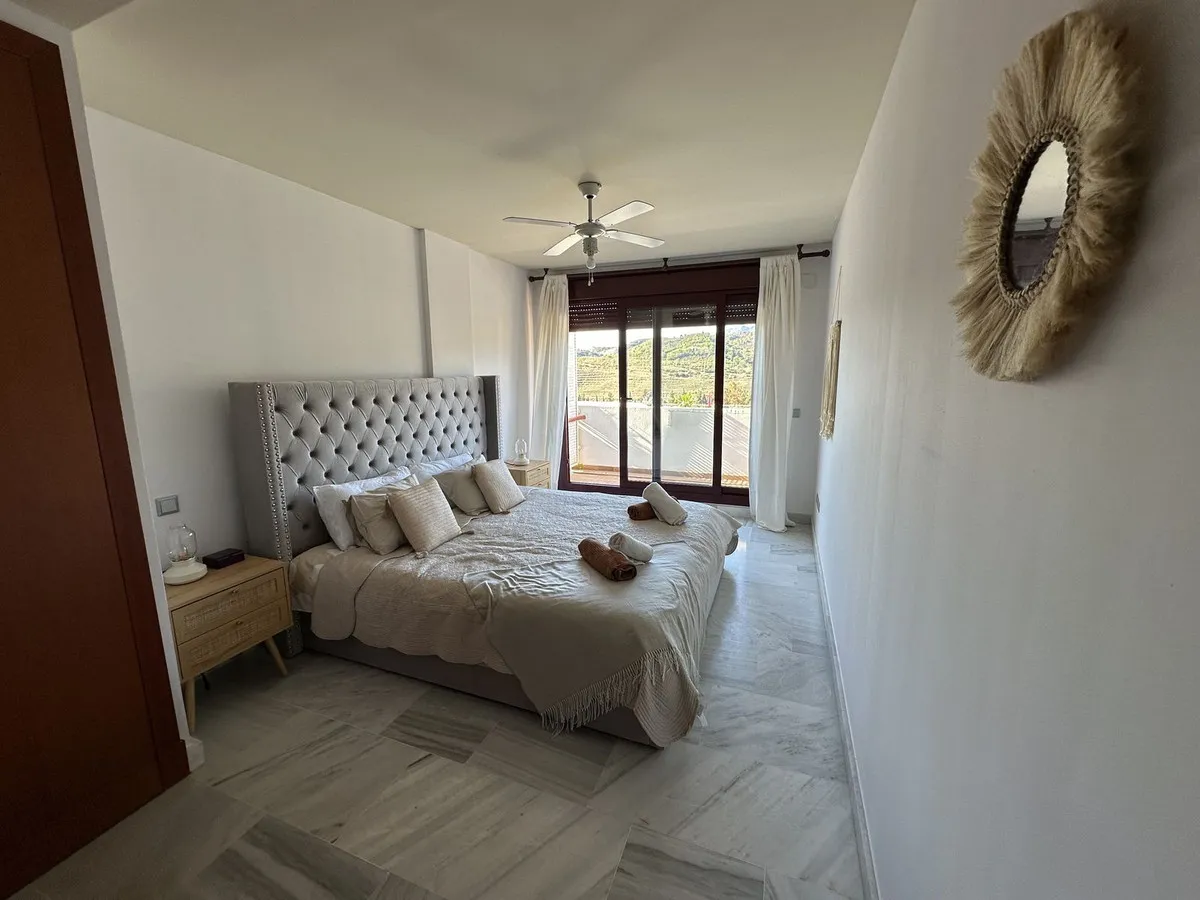 54faa40a-7dce-4828-82f8-25ea3004861e