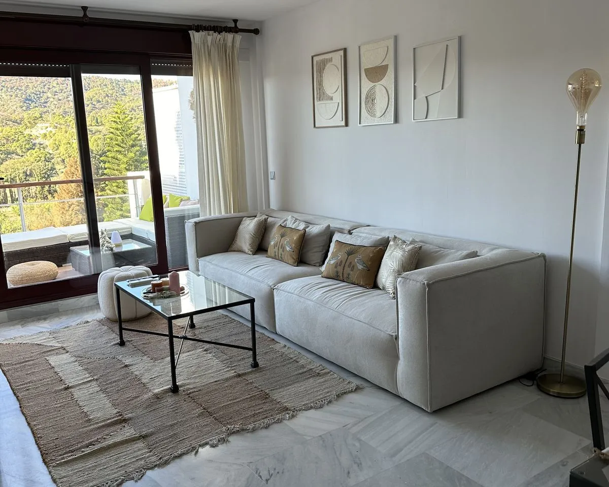 c920bee5-1d41-4be5-b0cc-2c6c67190476