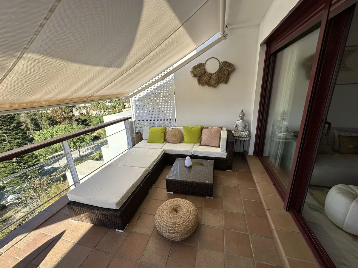 d963c490-4ff3-43ea-8dba-7f8f87d642ba