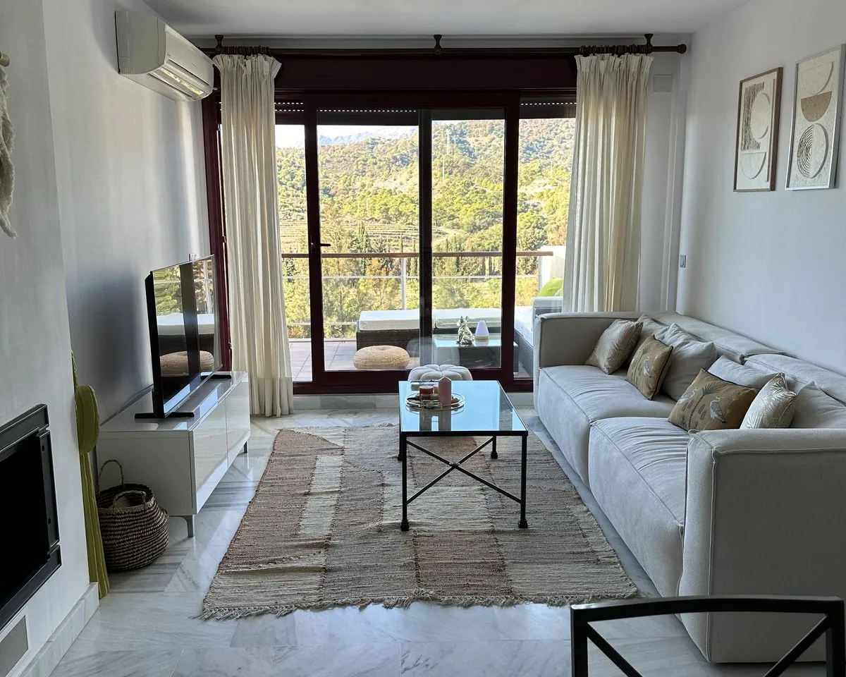 eda3e0c7-6885-4f1f-bc3c-84609650d218