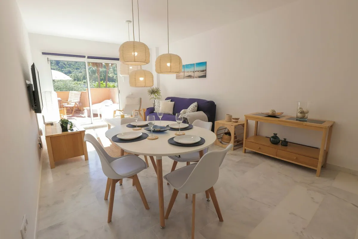 23cbbb7e-246d-402a-a827-d7d69d849414