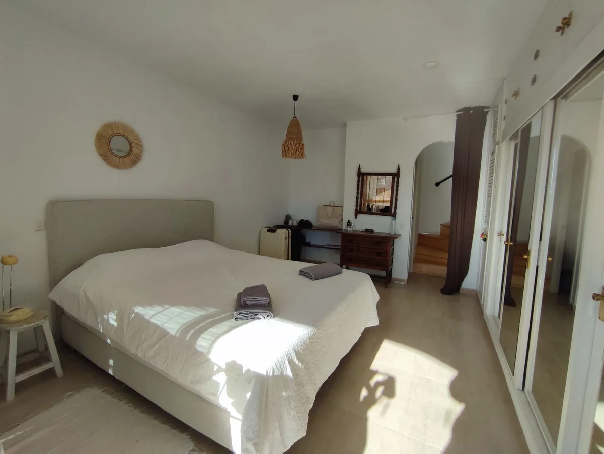 32cda3e0-b990-4e8d-a29f-8046e3170456