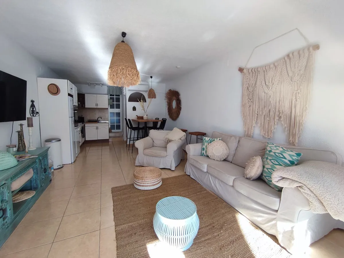 ff256518-b025-4bec-8e33-a91f77d2827b