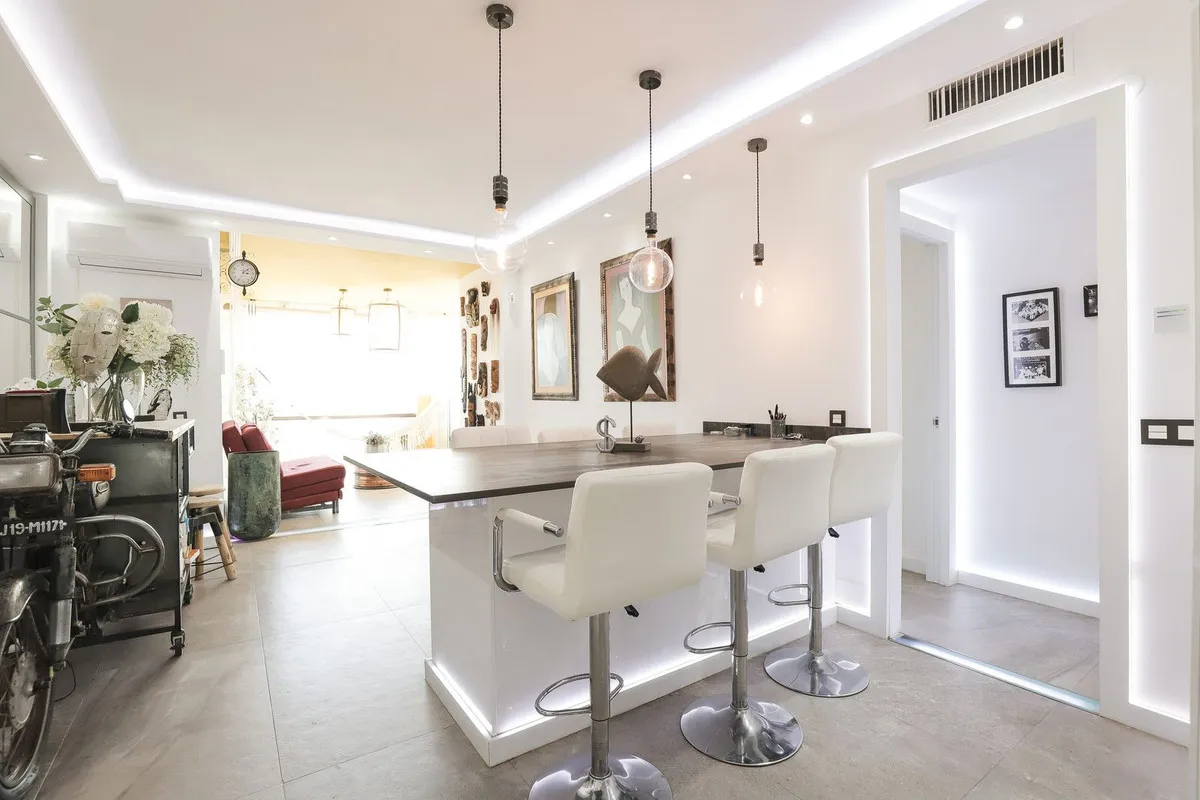 e6ba7cb1-172a-4a1e-82c8-1704e14bd04f