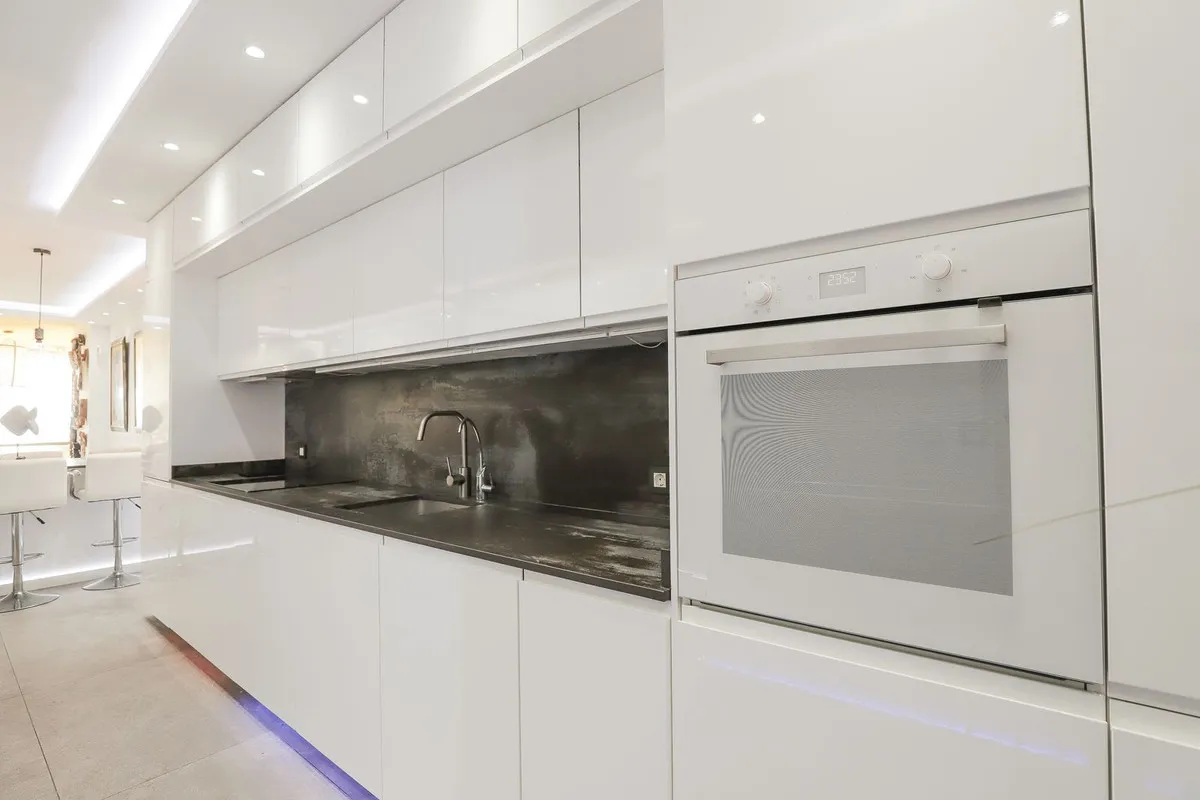 eb986cab-0e1f-4de1-bab1-df4aa96c3e25