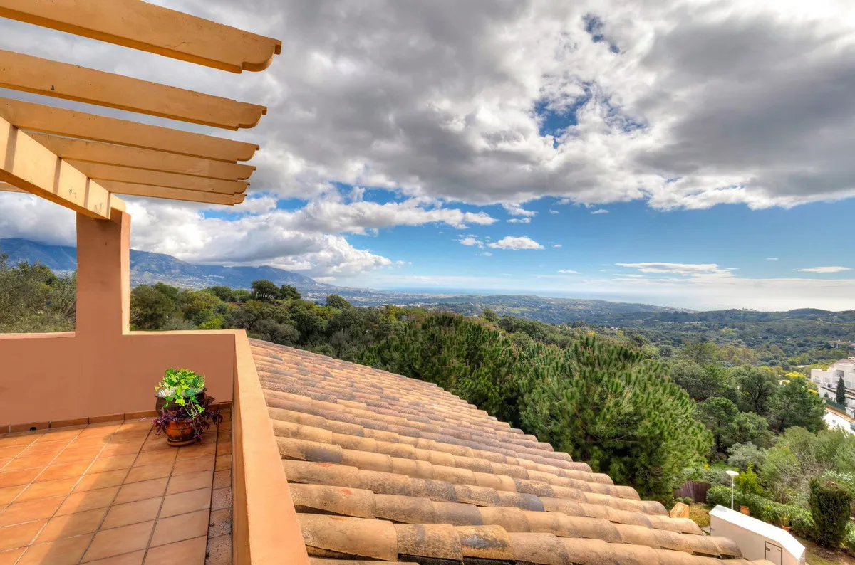 fb520857-3d32-42cd-a4c6-d24fb06e29d3