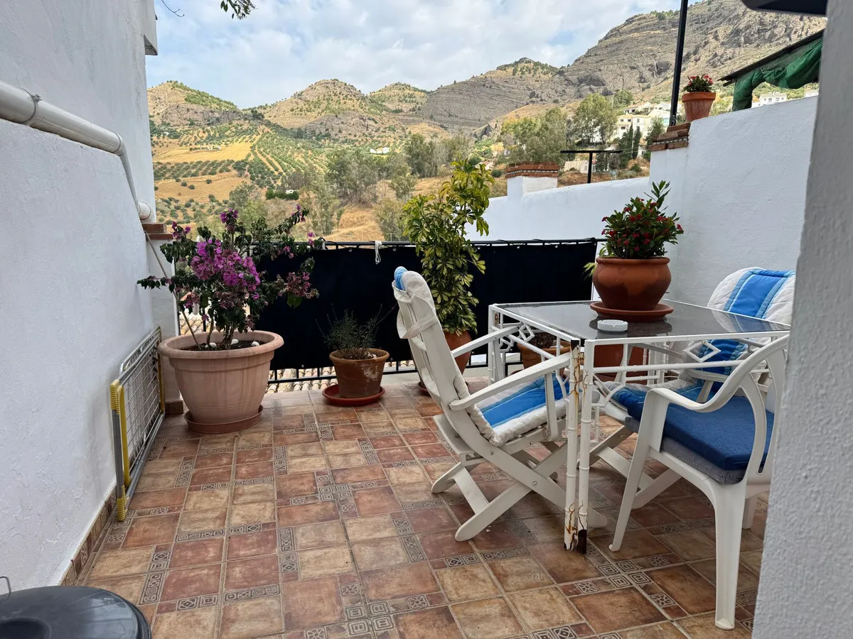 ad7a5b41-9f8f-4727-84d7-29c934c7a8e7