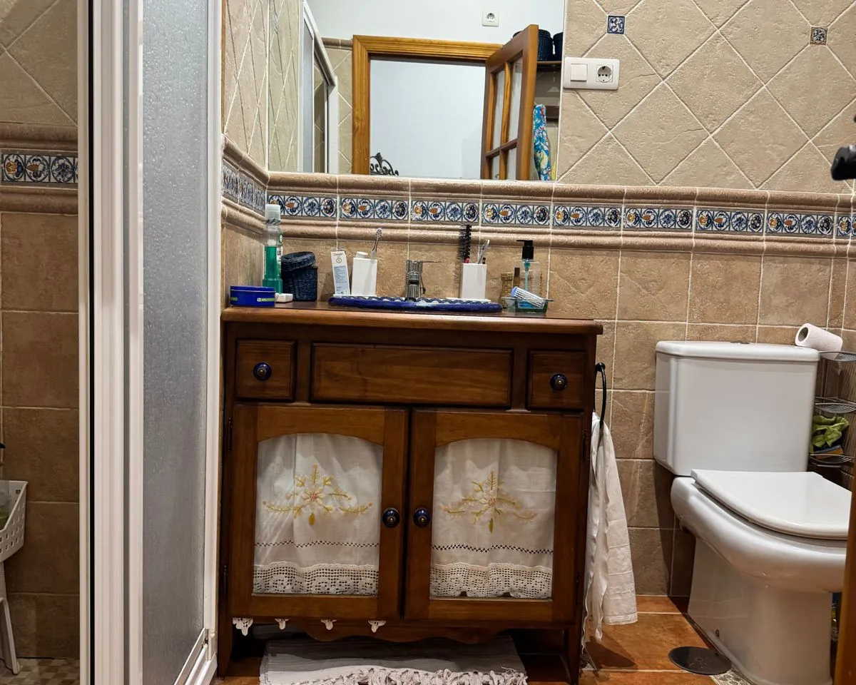 cfe5804a-dcf3-4f01-b4b0-1a6b6cdcf432