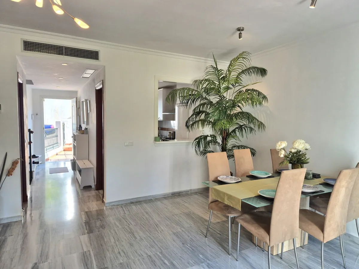 0082ea4c-e303-4c6b-82c9-03d3be47a779