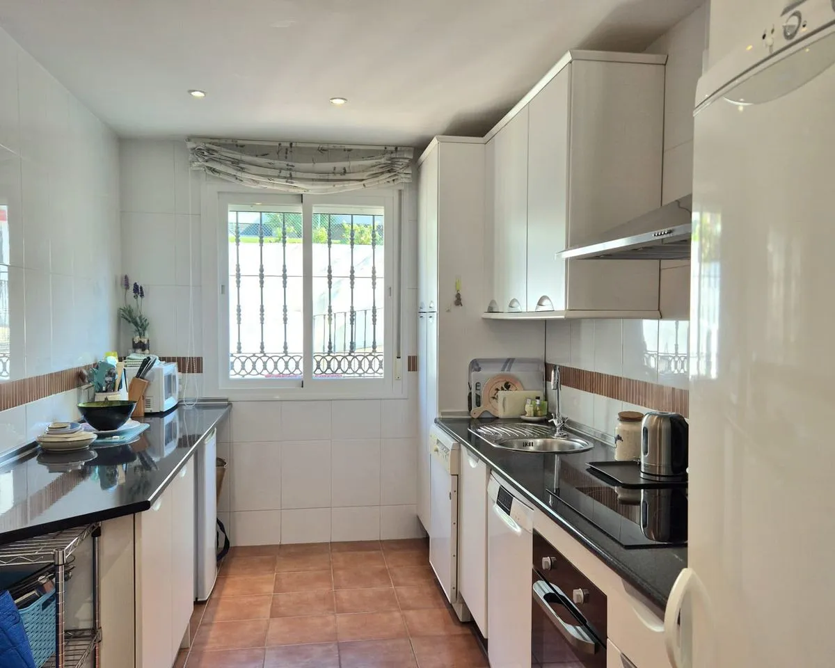 bc6a64a8-7810-4ed6-b3c7-4a18822d9200