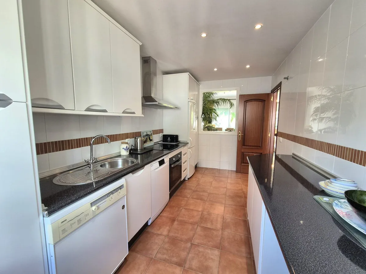 d76cfcf1-5f0e-44d9-b961-4797b1e983ae