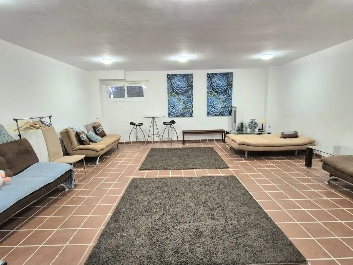 eb9c4fa9-80f9-4cff-a8ac-9707f563ef0d