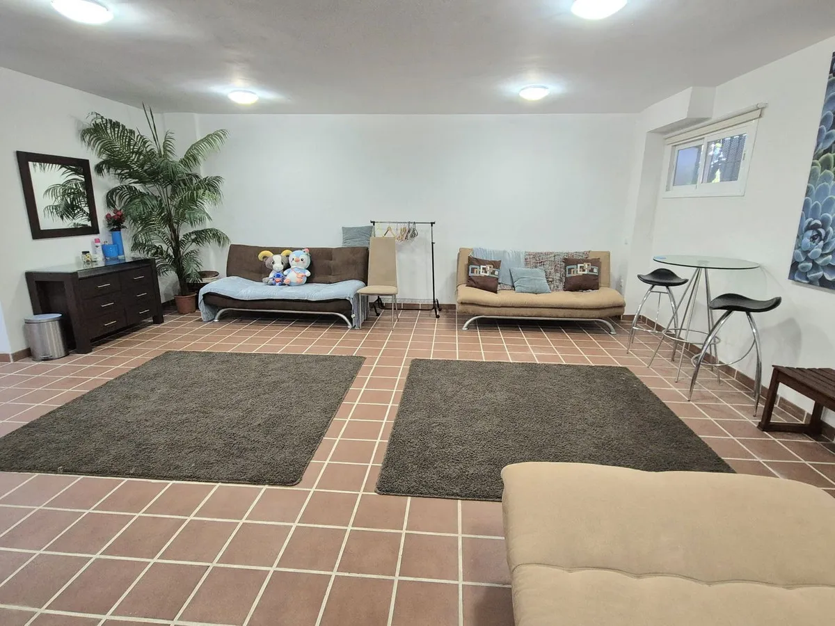 f1469c48-0cda-49a3-9cc2-ed61e9386d9a