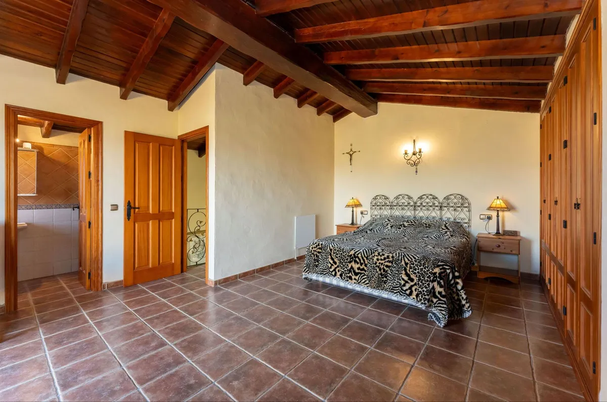 4f5a6aef-1aaf-45cd-b355-66fdbfd16c38