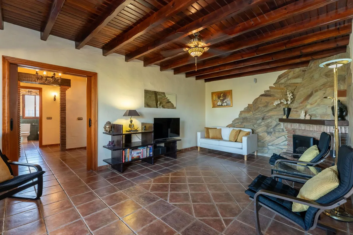 73ab8cd1-6350-44bb-8585-45e81f1bba8b