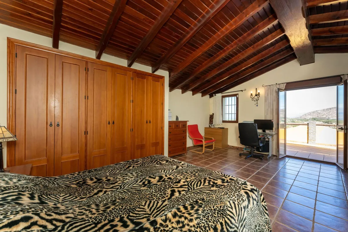 d590187d-5d3a-4616-8fab-7fd3c56d7e0f