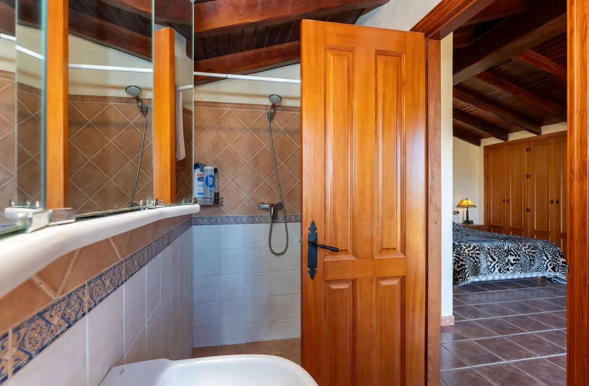 eab75dca-4c38-4174-8a5a-455e8cb183f3