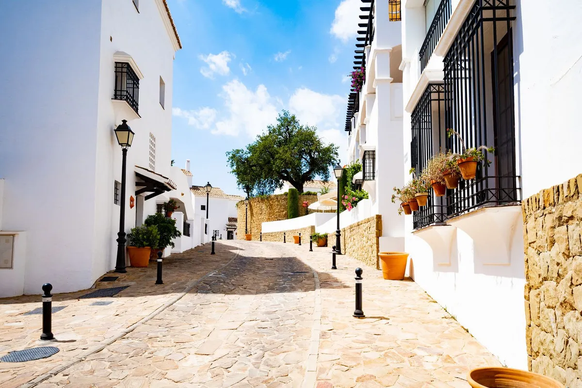 11eb22a2-ff2d-4353-bb80-74be273d2981