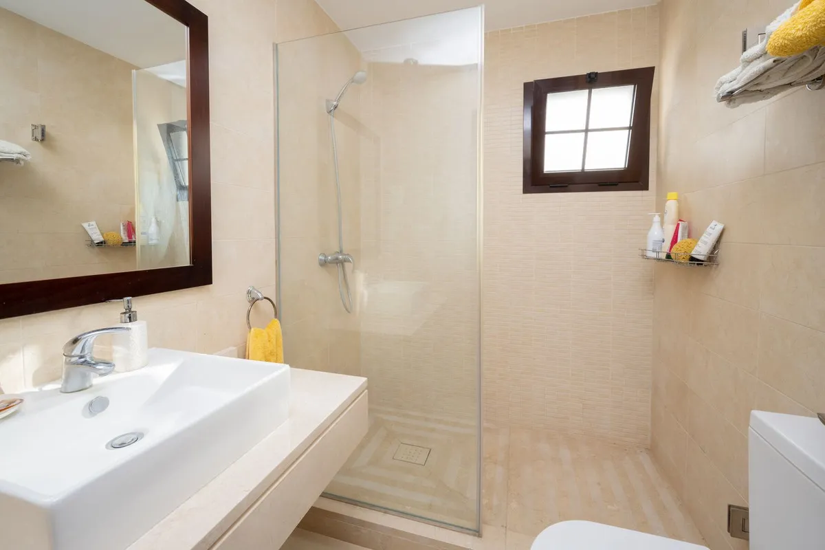 7298c98a-1638-4bf1-9a77-3ff45b51d791