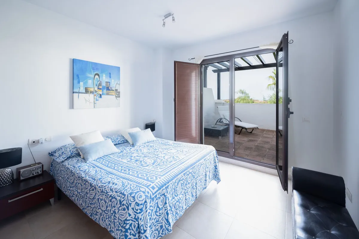 99b932c0-a561-4398-9821-1feccc0ab7fd