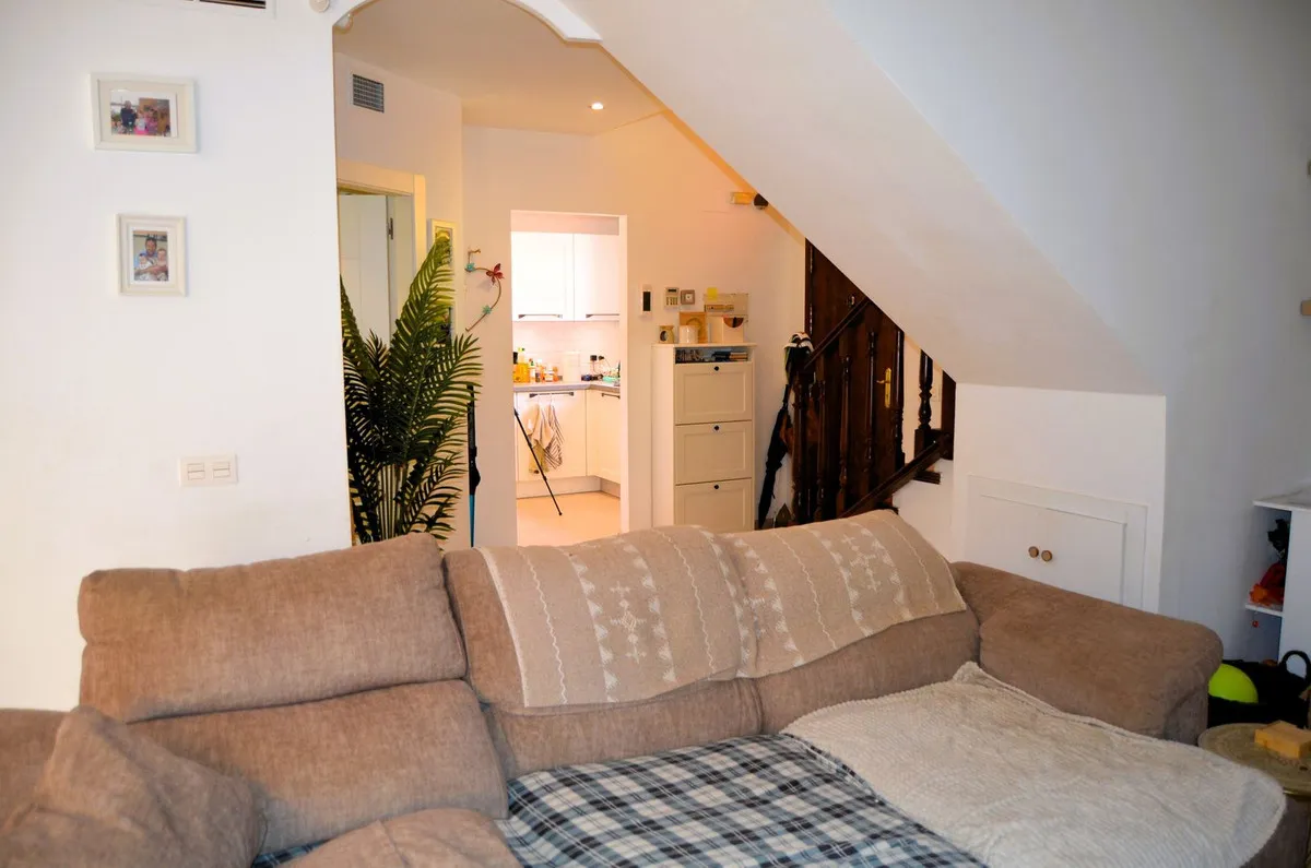 52676d23-8a4e-4f64-8b21-1afdb021f17f