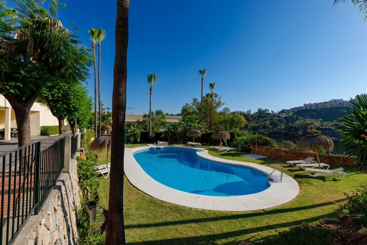 8c6a5191-08ad-41a5-86c8-1f3e4bb1dd41