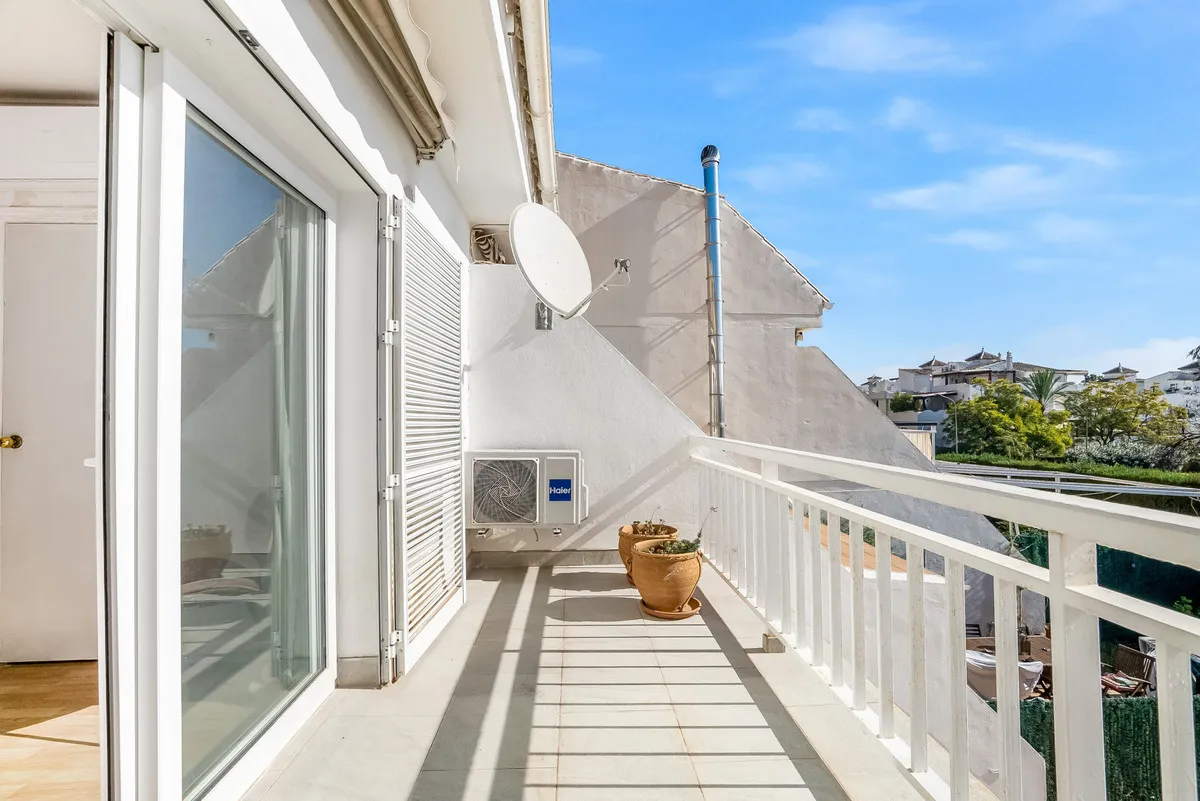 64bda1db-3758-4ef3-b416-16bd2c14a395