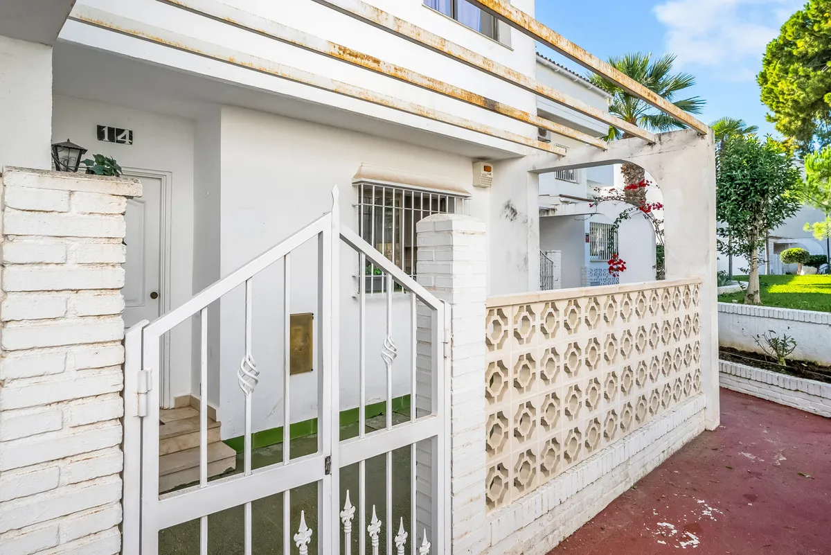 ddf0733e-c9f2-487b-827b-fdb4a10b0b4f