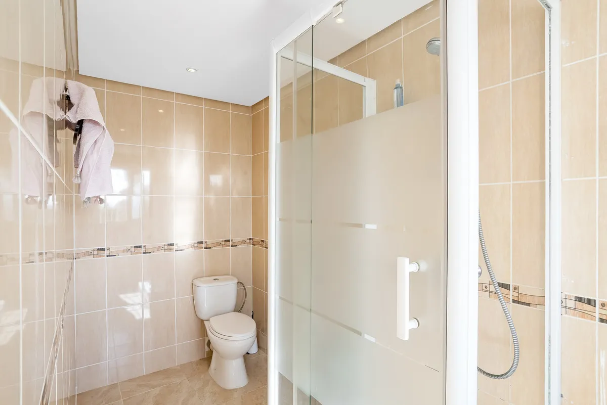 e5f76da4-b4cd-44ae-94d7-d28fa2d32747