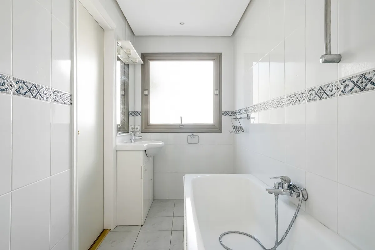 f3d3131b-57cb-4a64-862d-3216200df3f8