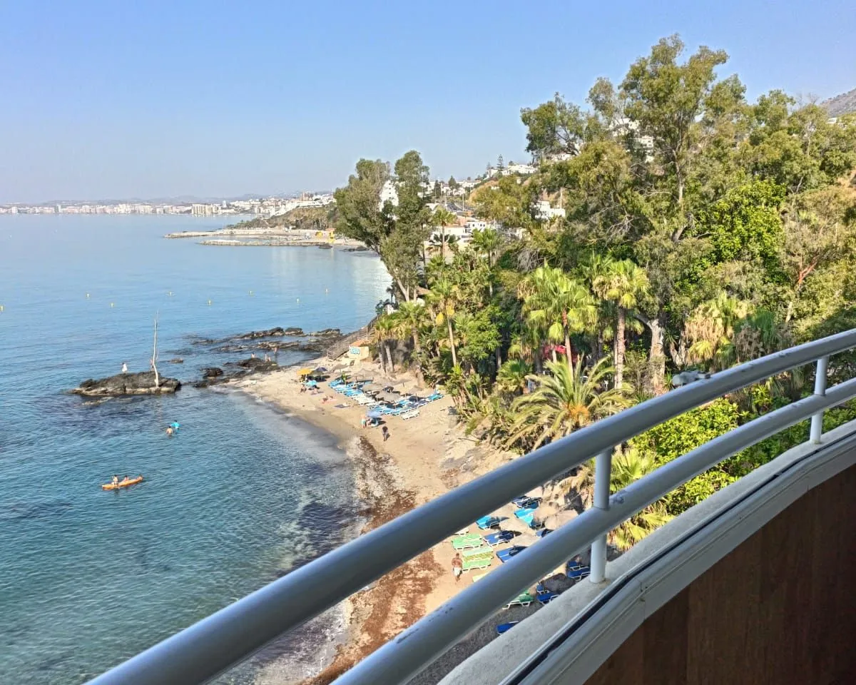 c9532367-3474-43f7-acc0-b78bc6680448