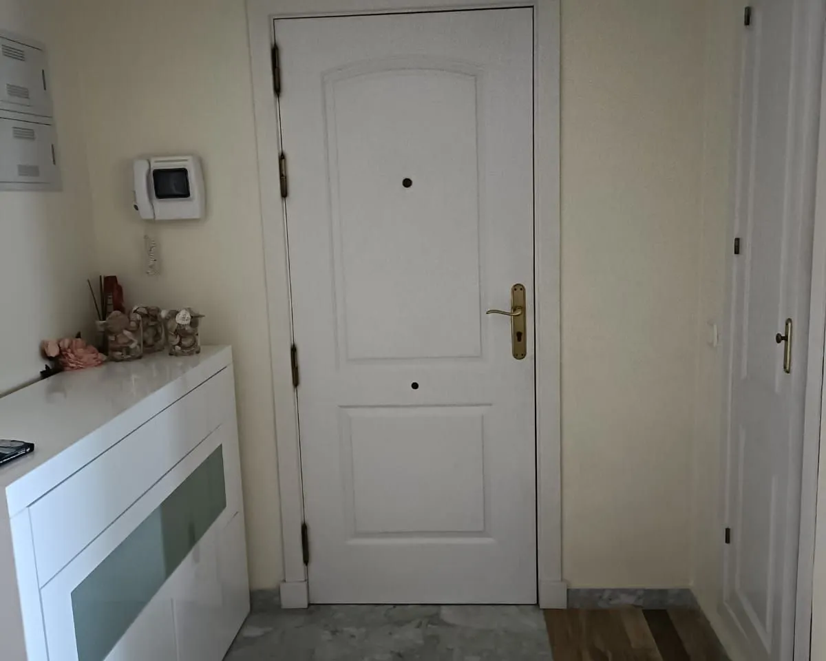 ce0e8528-1f93-4ca9-82d7-f7081a9c9b7a