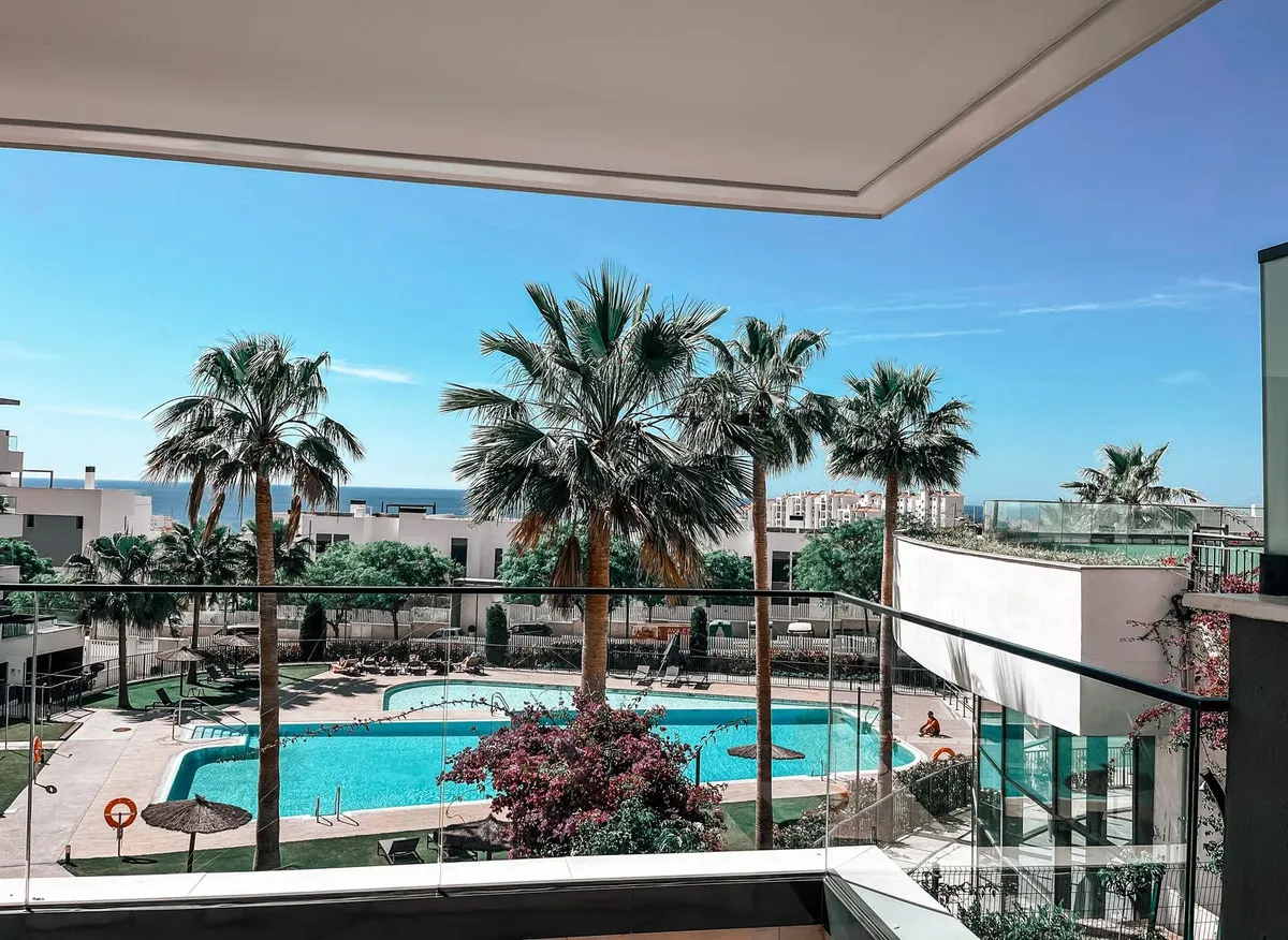 e944c640-7834-4e5b-8ea6-5dbceabce2e7