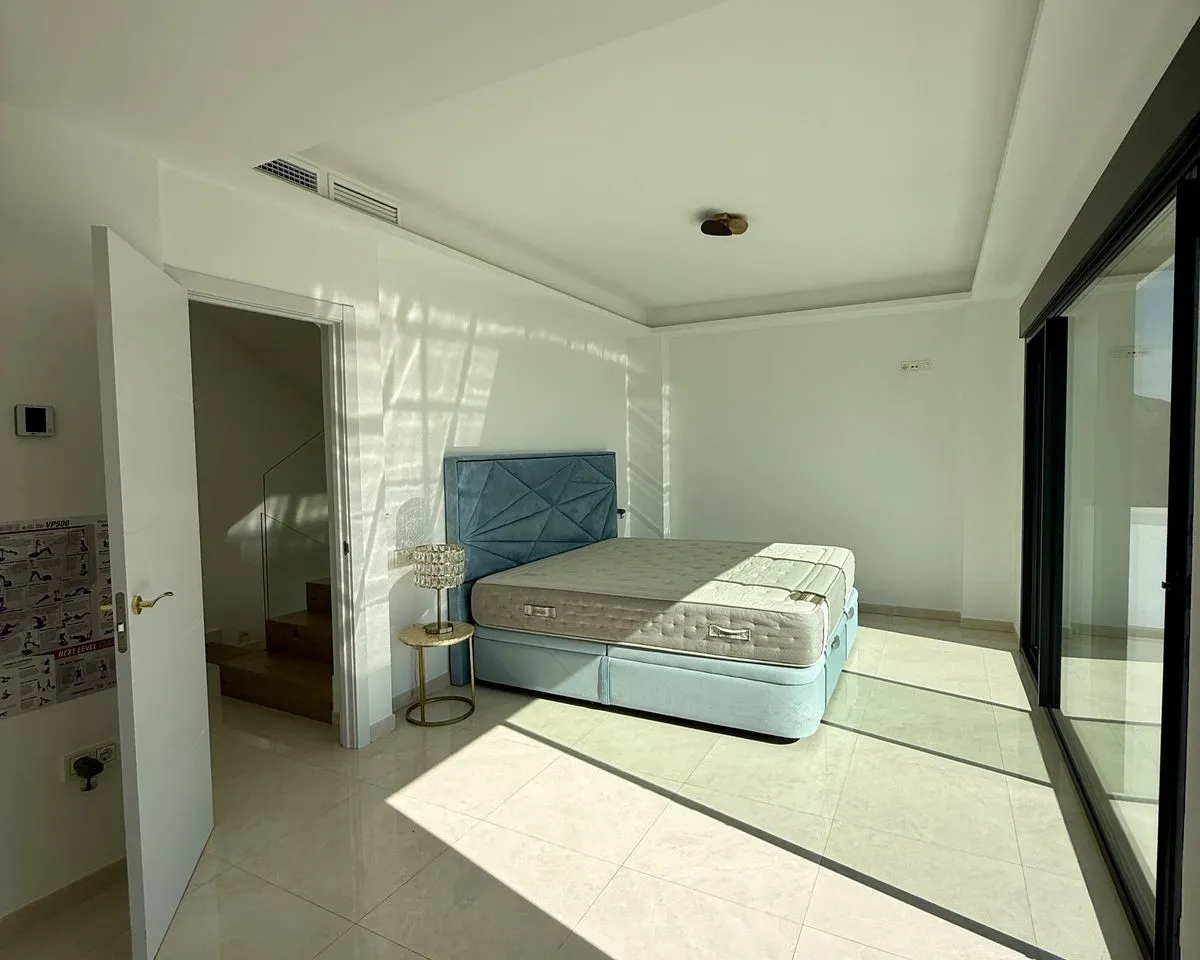 b3cd2af6-dbd0-4ea2-a75b-39f856260e8c