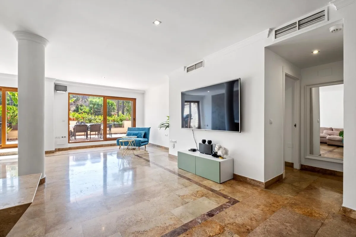 7dcb6b49-5a1c-48b0-90b1-f5893fe8beca