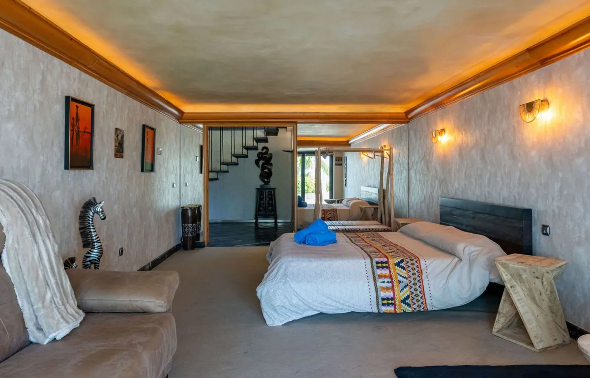 25ed5c41-5f19-4727-87c0-ada3a0990e28