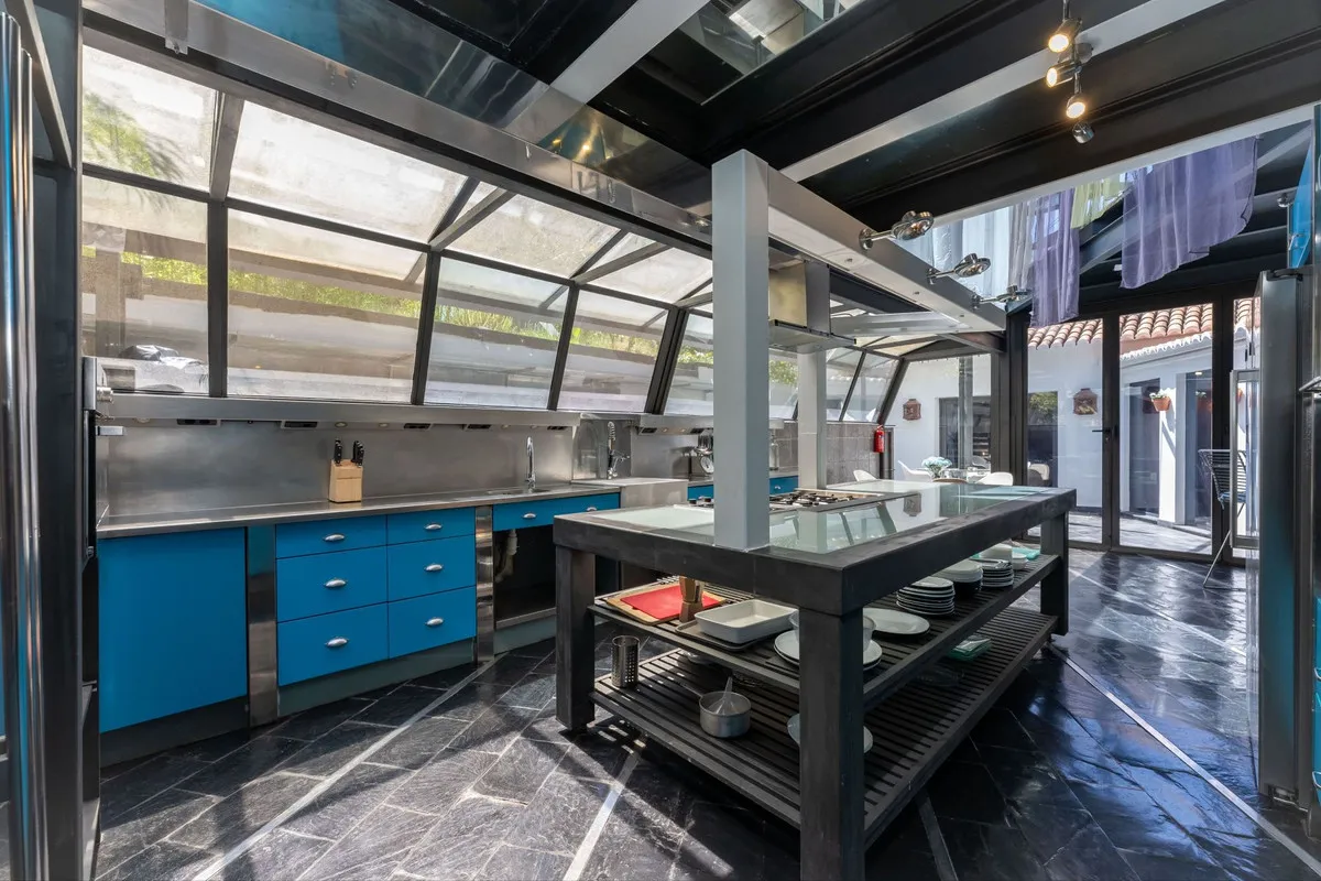 88d8051b-4d8b-42cb-8dbd-ff932a9a0245