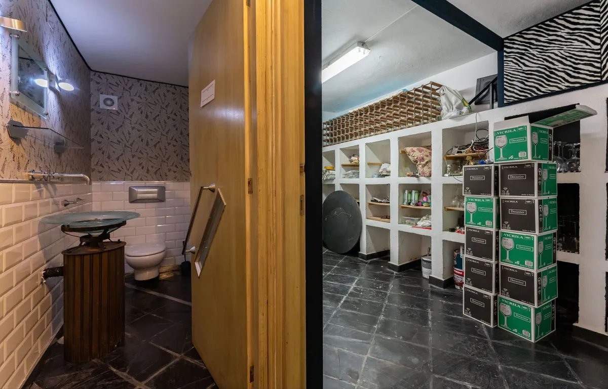 b7963c30-88aa-46d6-b1db-1753c0e7138b