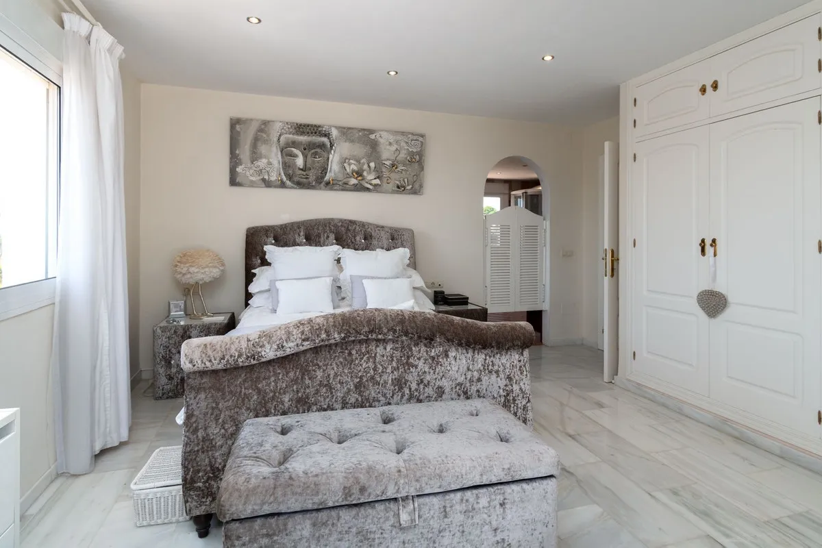 500712f5-0a19-4959-8878-290fd65a304c