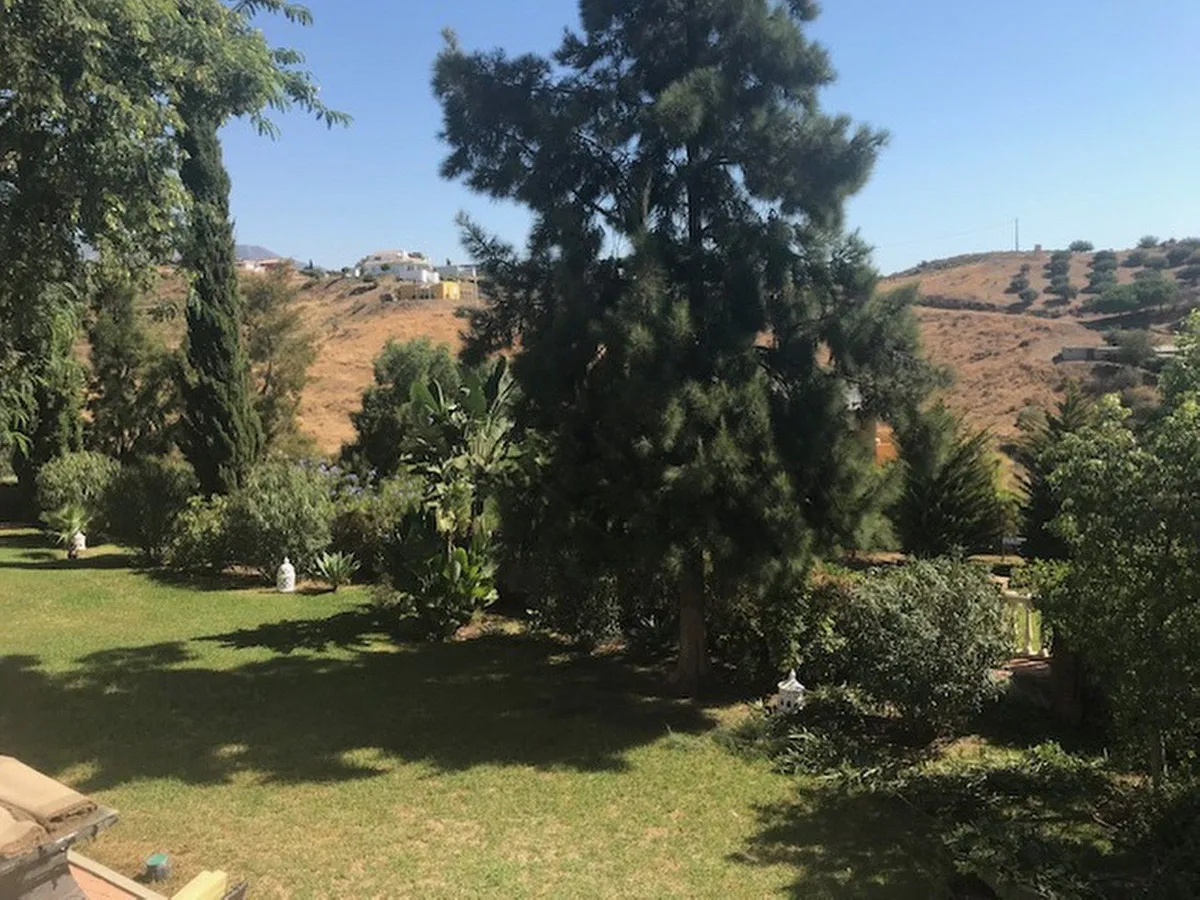 505aac49-7a53-4fc0-9c7f-3f33c2ad77ff