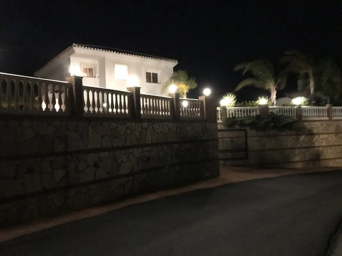 8156e1ad-2291-475b-a7c7-e7ce415949ad