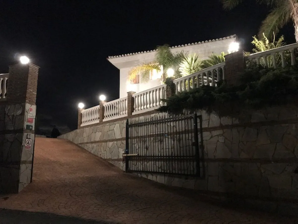 91471299-be9c-44e9-b170-24fd777db35a