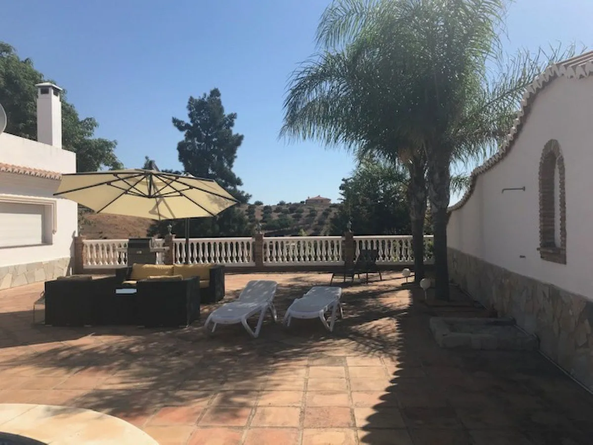 e65ee564-c1d1-47a0-a393-168ae3912dbb