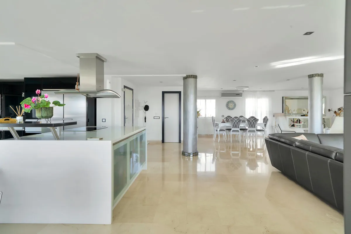 5435874a-efa6-4064-a9c0-01aac4ac35be