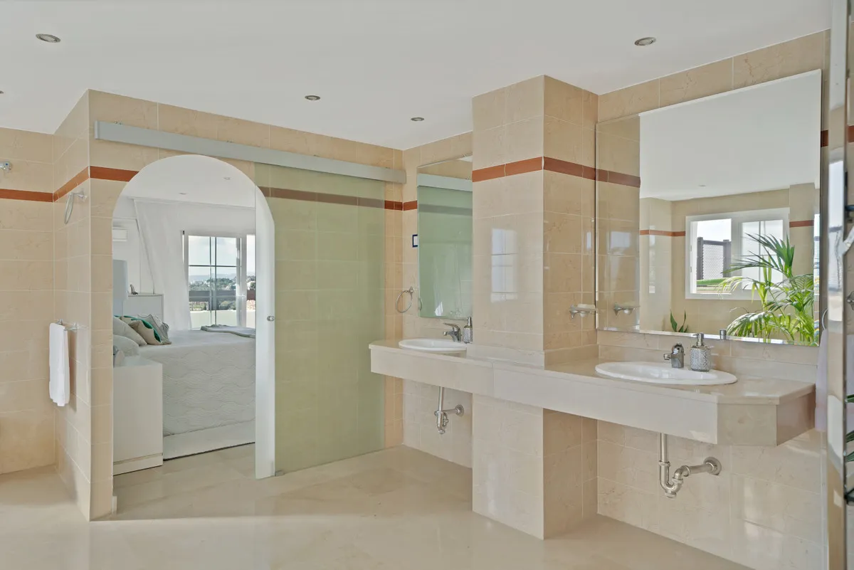 7a29abf0-a28b-467d-914c-a511fc518168