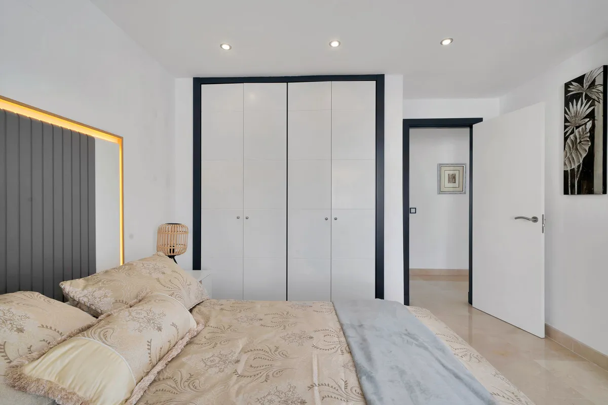 7e85bf25-9ad7-4e80-b099-1268b44f3918