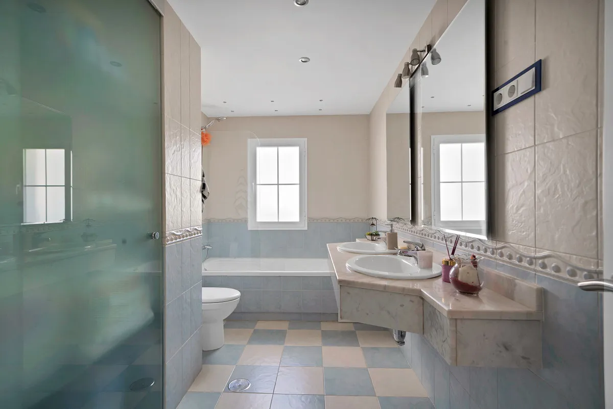 a8966e6f-2374-45d4-9b9d-eefd016e278a