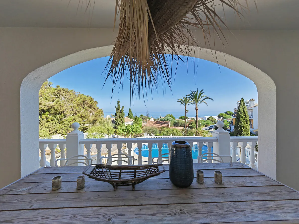 1b90fc80-107c-4037-a855-8c0f21a34dfa